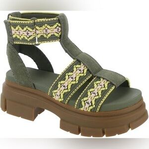 UGG Ashton Heritage Braid 5.5 NWOB